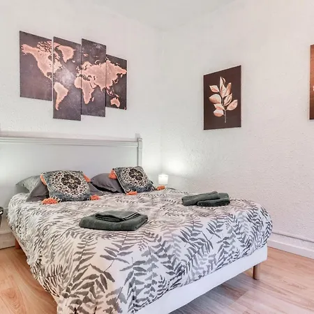 Апартаменти Le Central - Wifi - Tout A Pied Каркассонн